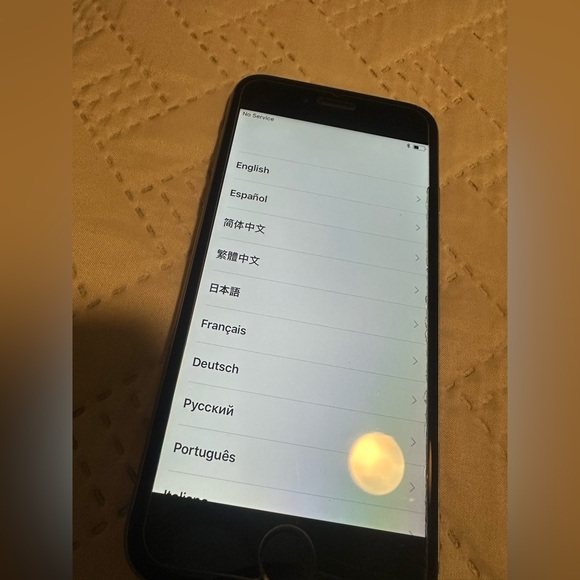 Apple Silver iPhone 6 Sleek Design Advanced Features - Picture 7 of 10